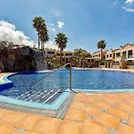 Townhouse Near The Ocean דירה *