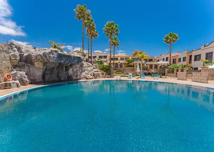 Townhouse Near The Ocean * Адехе