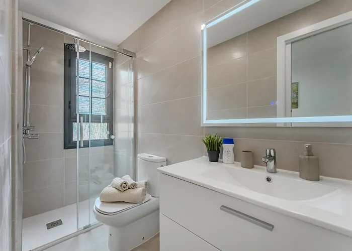 Апартаменты Townhouse Near The Ocean Адехе