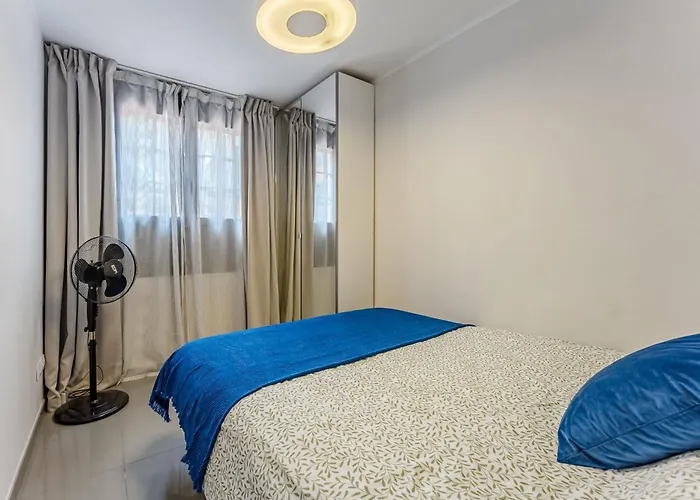 Апартаменты Townhouse Near The Ocean *