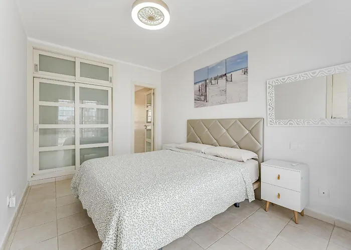 Апартаменты Townhouse Near The Ocean Адехе