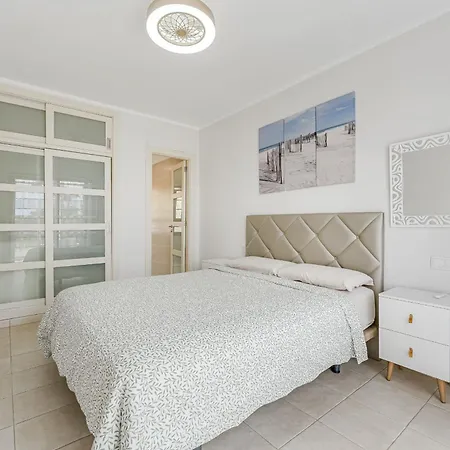 Apartment Townhouse Near The Ocean Costa Adeje (Tenerife)