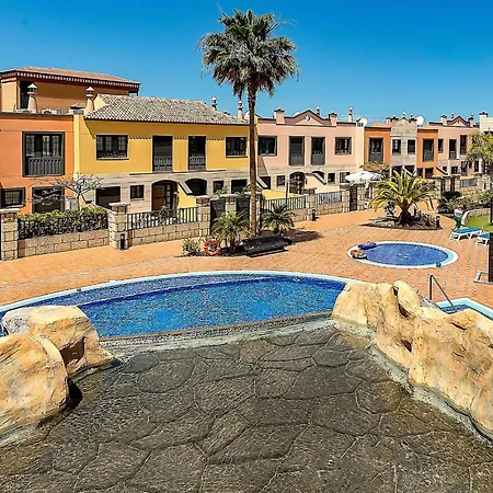 Apartment Townhouse Near The Ocean